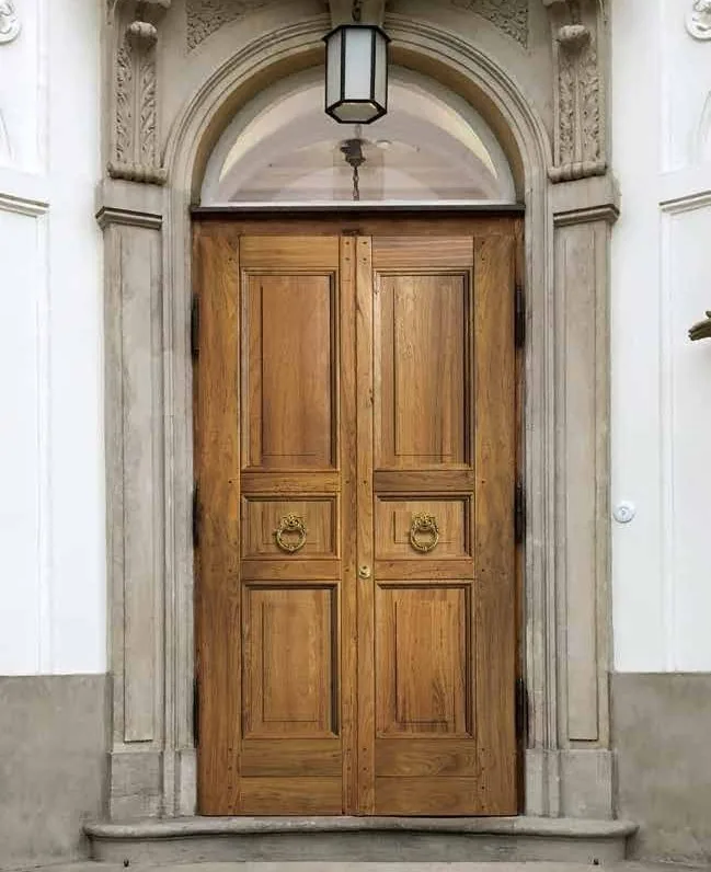 Portone blindato in legno su misura